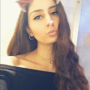 Meet your Posher, Manar